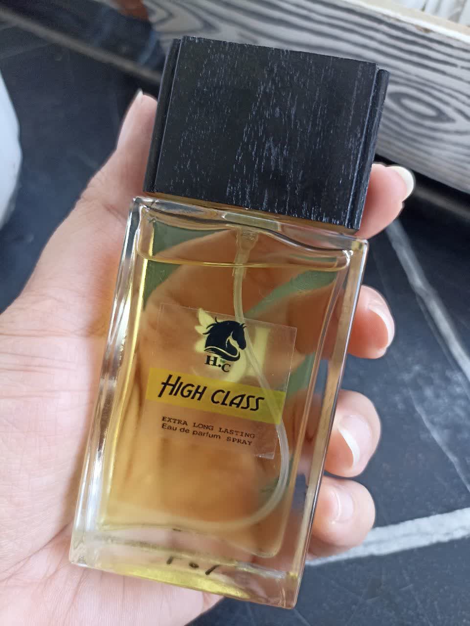 انواع عطر و ادکلن و   ادوپرفیوم در رایحه  های مختلف و سفارشی  برندHC  کد 01